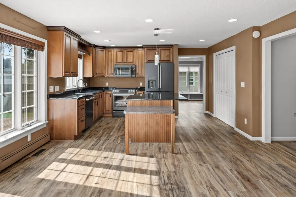 512 8th Street Wahpeton, ND 58075