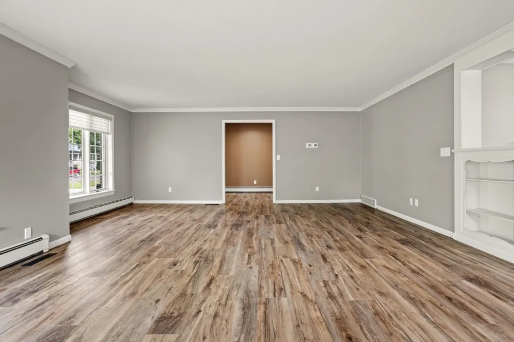 512 8th Street Wahpeton, ND 58075