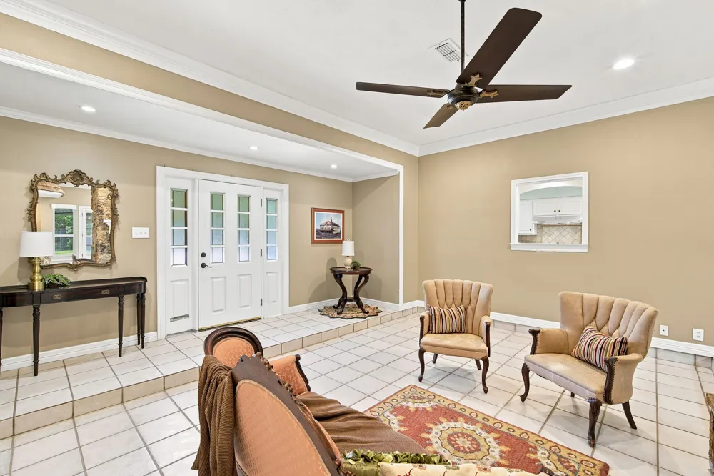 2005 Yorkstown Drive Ennis, TX 75119