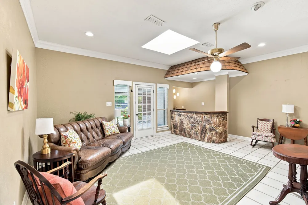 2005 Yorkstown Drive Ennis, TX 75119