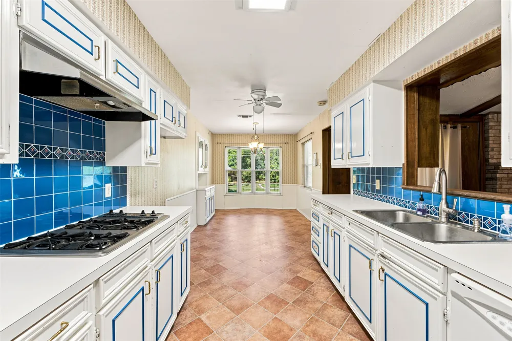 708 Fonville Drive Marlin, TX 76661