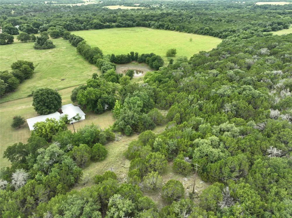 300 E 3rd Street Iredell, TX 76649