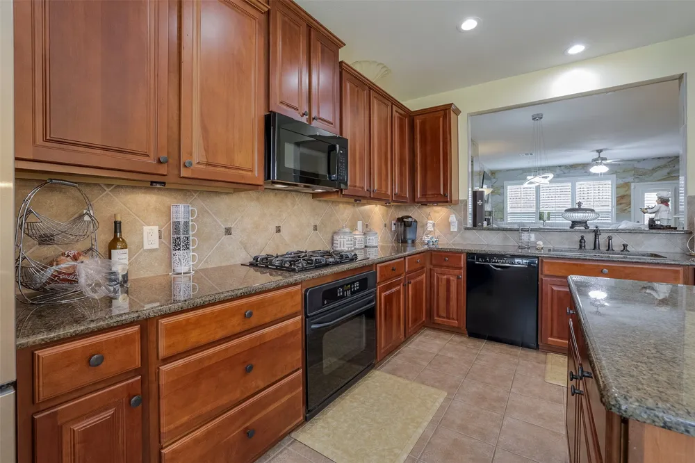 1429 Fox Run Drive Irving, TX 75063