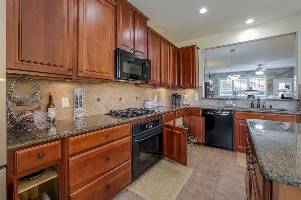 1429 Fox Run Drive Irving, TX 75063