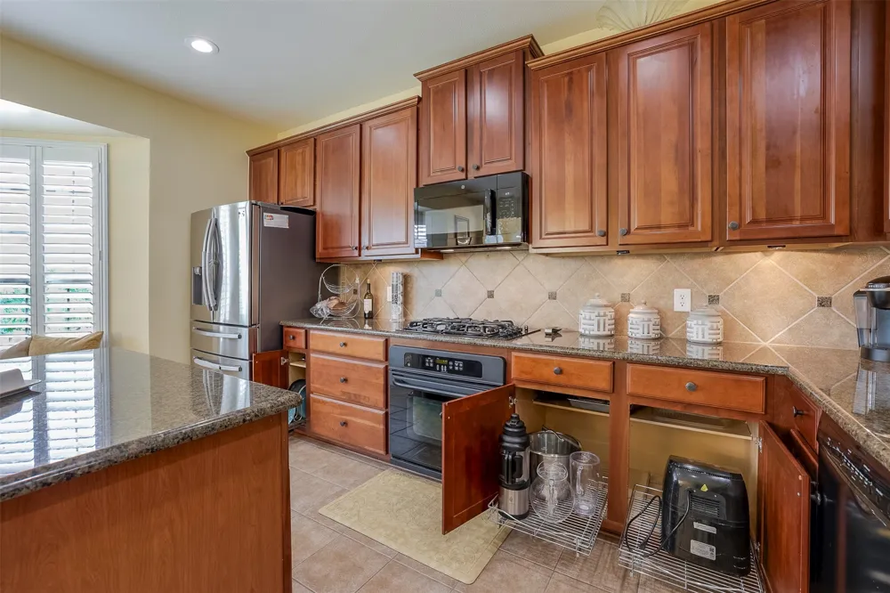1429 Fox Run Drive Irving, TX 75063