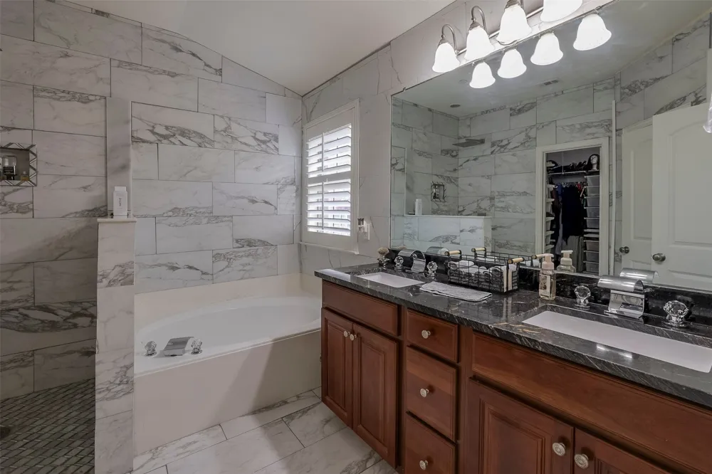 1429 Fox Run Drive Irving, TX 75063