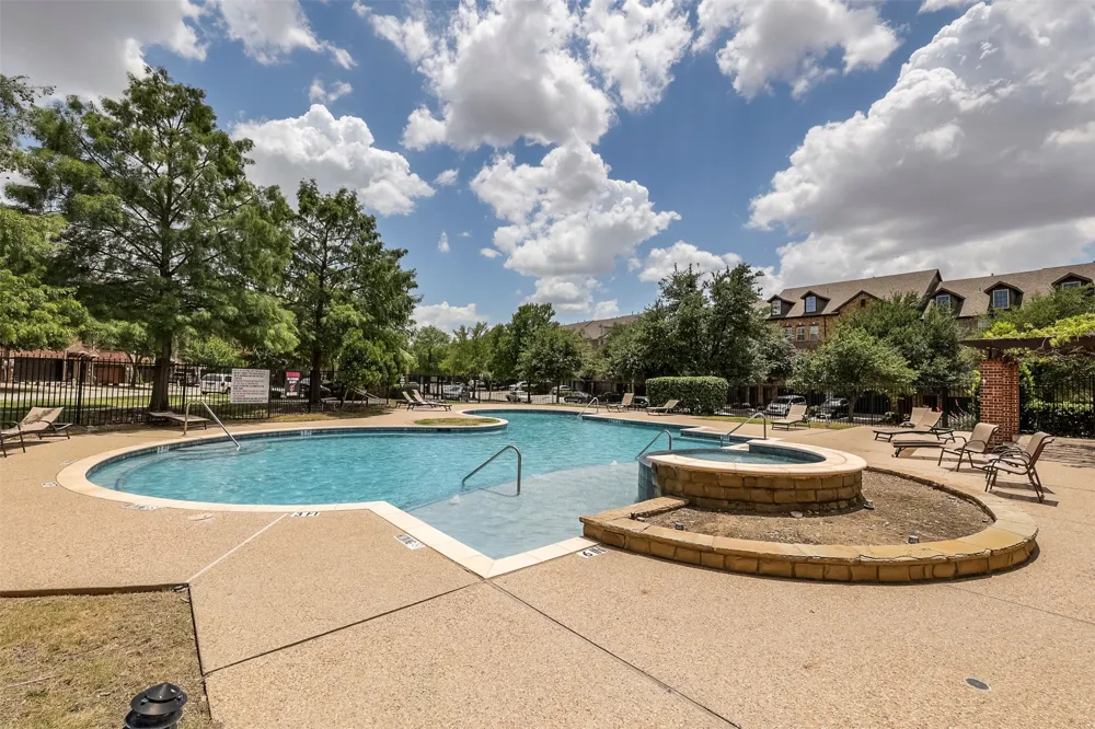 1429 Fox Run Drive Irving, TX 75063