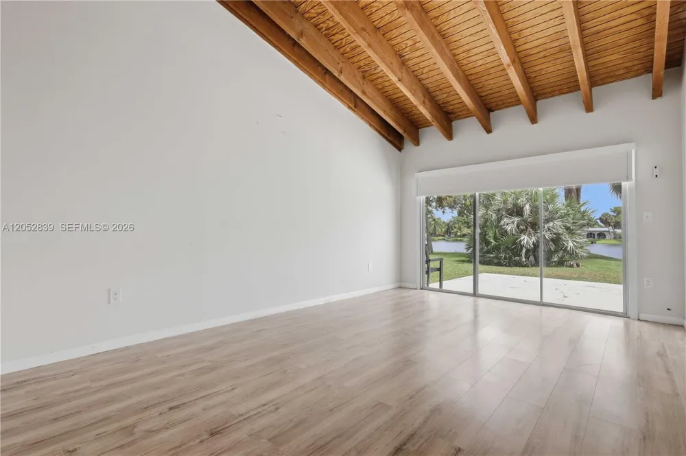10680 Cherry Ave Pembroke Pines, FL 33026