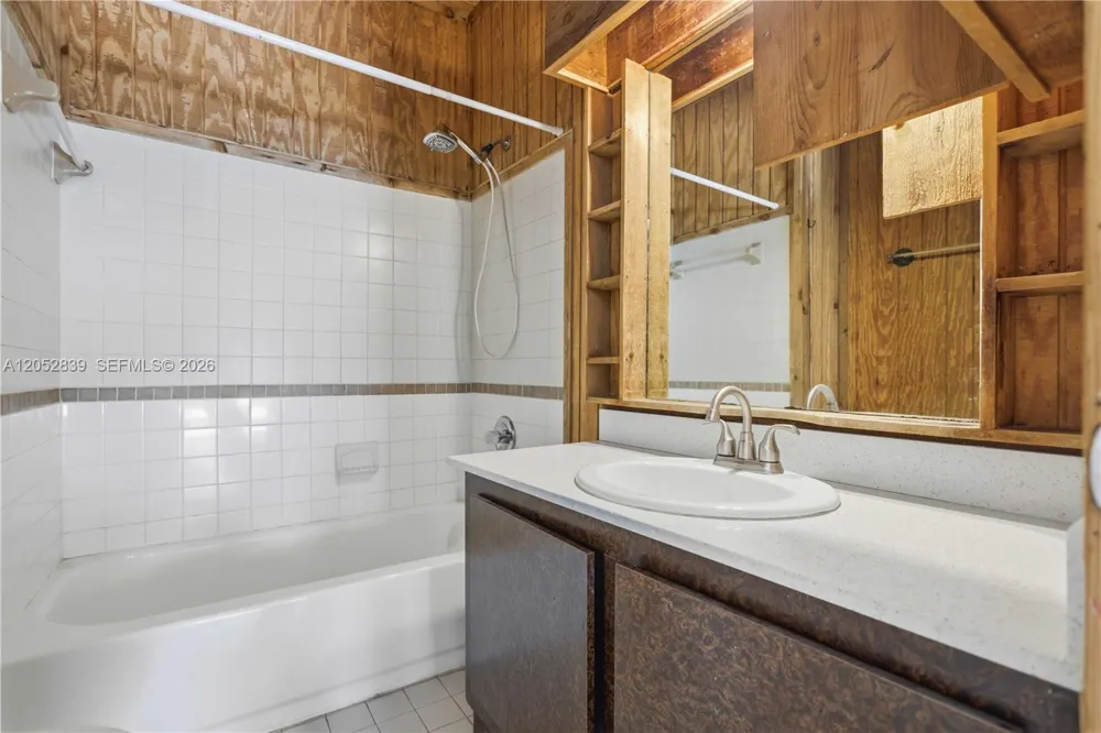 10680 Cherry Ave Pembroke Pines, FL 33026