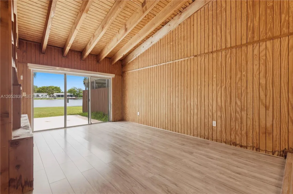 10680 Cherry Ave Pembroke Pines, FL 33026