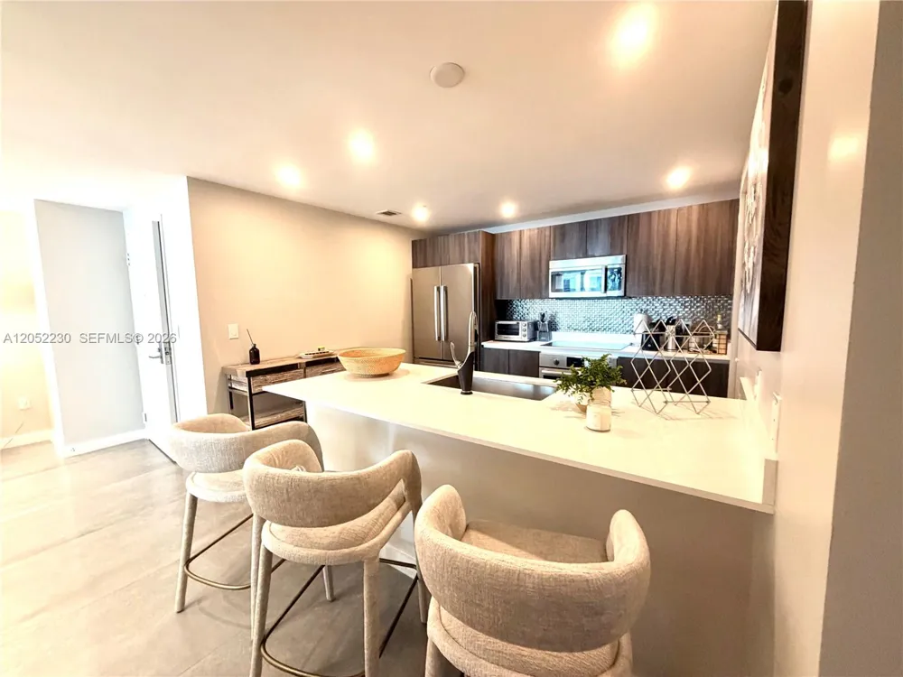 488 NE 18th St #3210 Miami, FL 33132