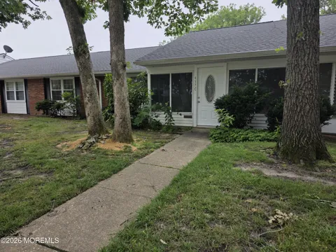 437 Portsmouth Drive #c