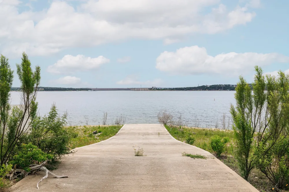 7100 Comanche Trail Austin, TX 78732