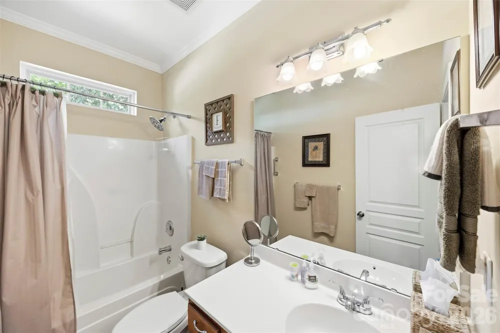 40 Ashton Bluff Circle Mount Holly, NC 28120