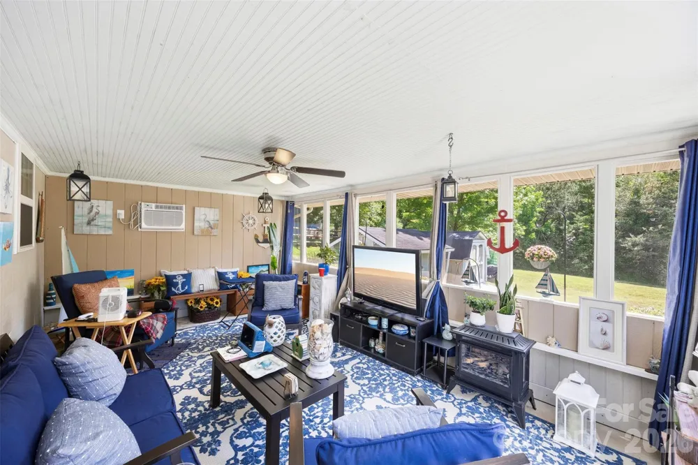 40 Ashton Bluff Circle Mount Holly, NC 28120