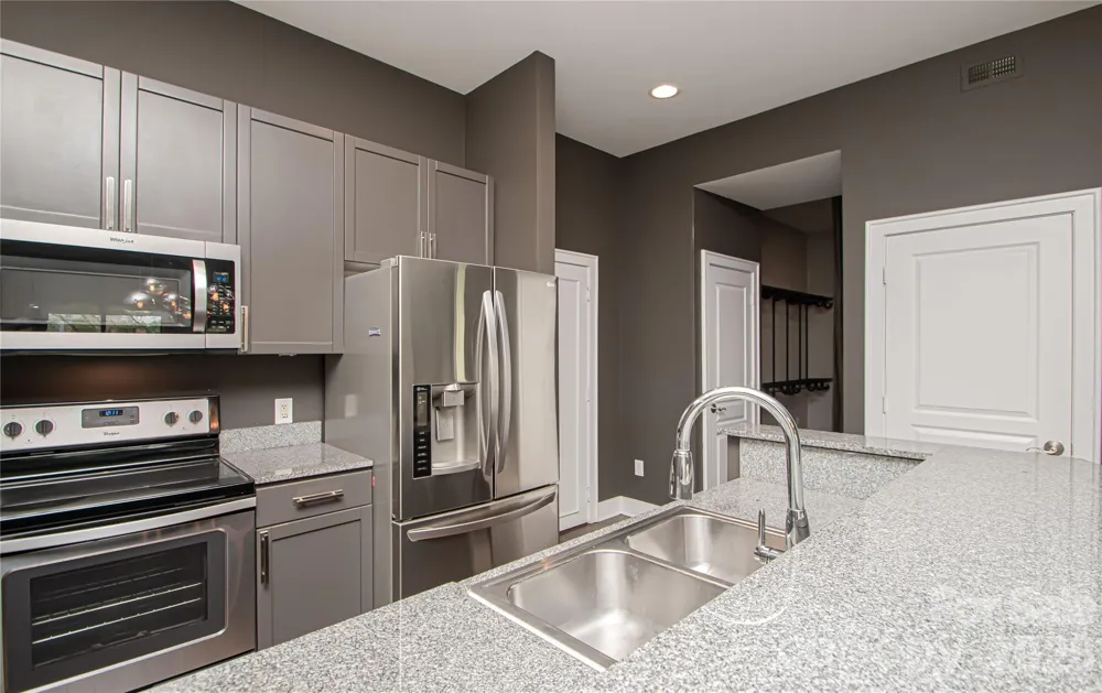 115 E Park Avenue #313 Charlotte, NC 28203