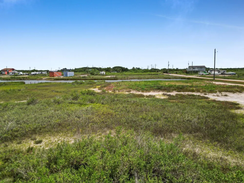 3307 Sailfish Port Bolivar, TX 77650