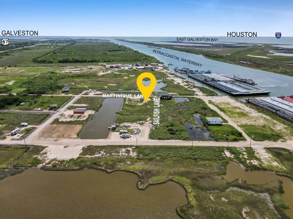 3307 Sailfish Port Bolivar, TX 77650