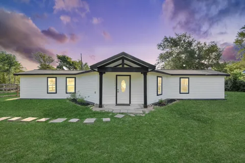 26562 Armadillo Drive