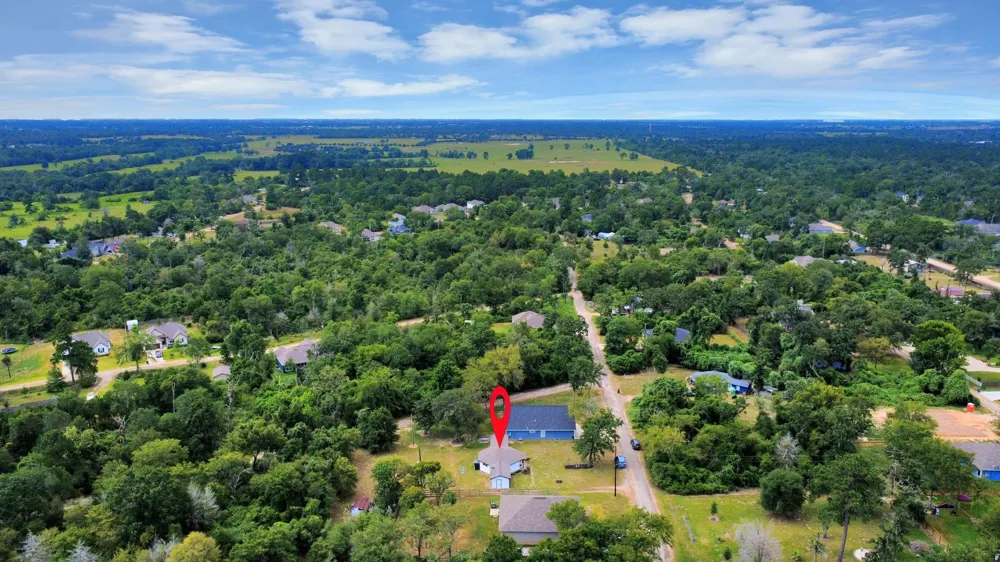 26562 Armadillo Drive Hempstead, TX 77445