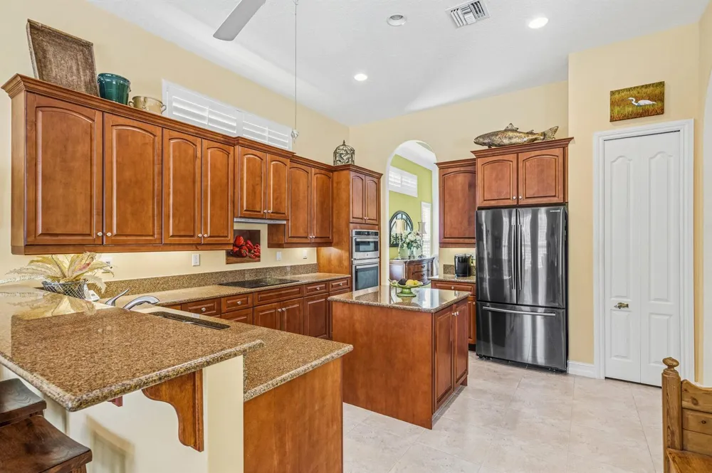 1065 RIVER WIND CIRCLE Vero Beach, FL 32967