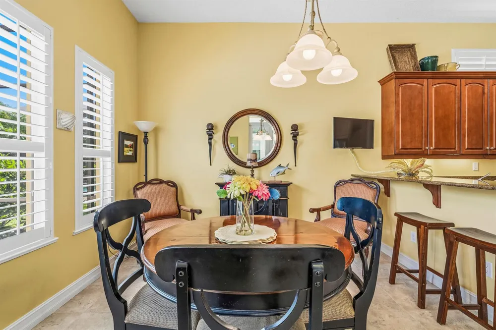 1065 RIVER WIND CIRCLE Vero Beach, FL 32967
