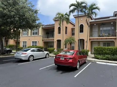3569 FOREST HILL BOULEVARD #115