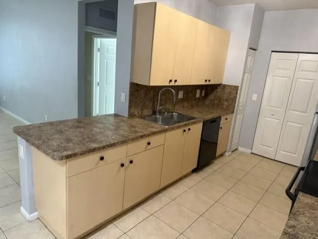 3569 FOREST HILL BOULEVARD #115 Palm Springs, FL 33406