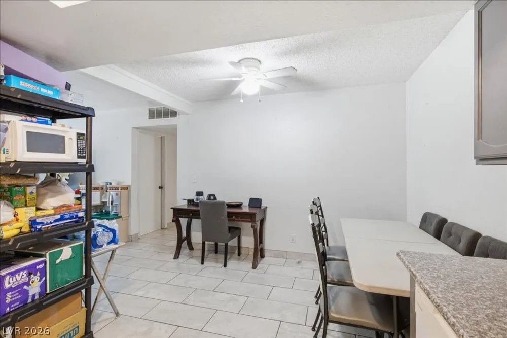 6148 Camino De Rosa Drive Las Vegas, NV 89108