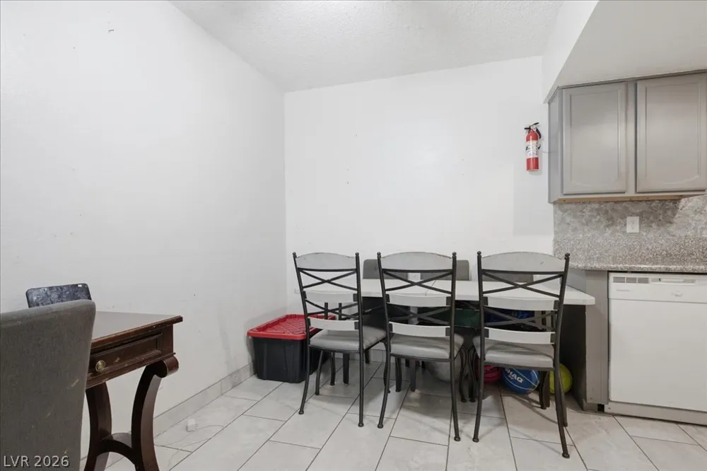 6148 Camino De Rosa Drive Las Vegas, NV 89108