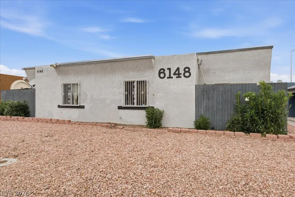 6148 Camino De Rosa Drive Las Vegas, NV 89108