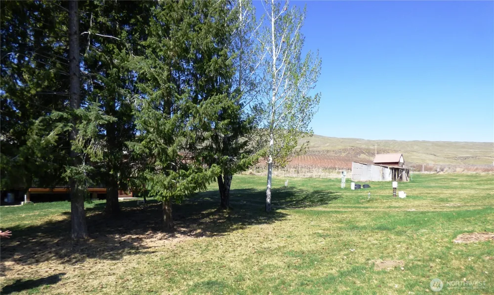 543 Jack Wells Road Bridgeport, WA 98813