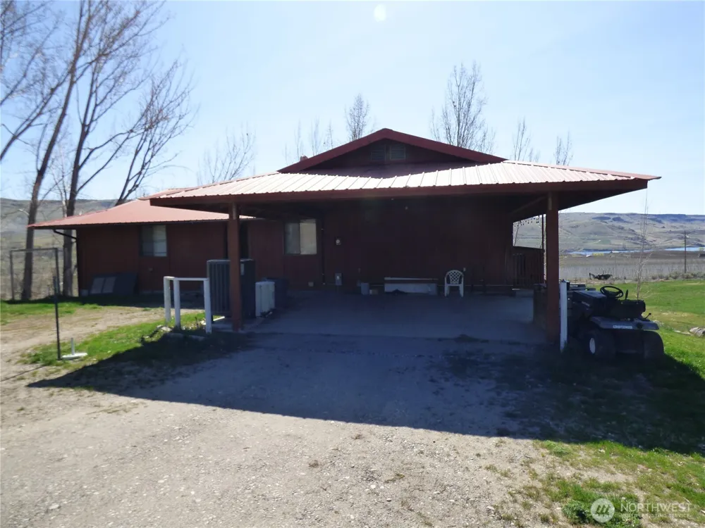 543 Jack Wells Road Bridgeport, WA 98813