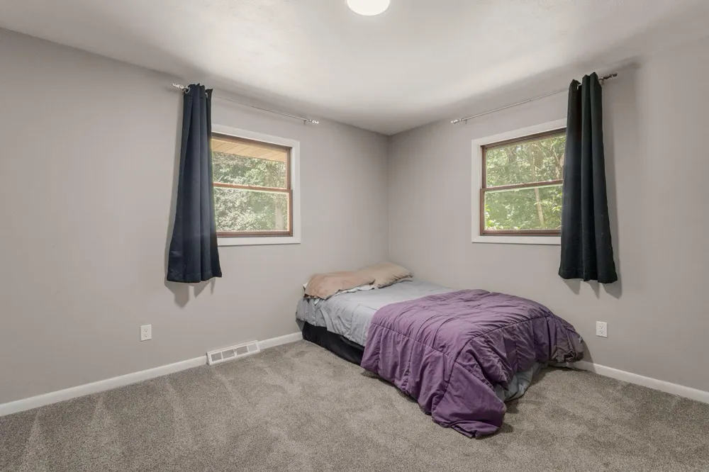 2135 S 13th Street Niles, MI 49120