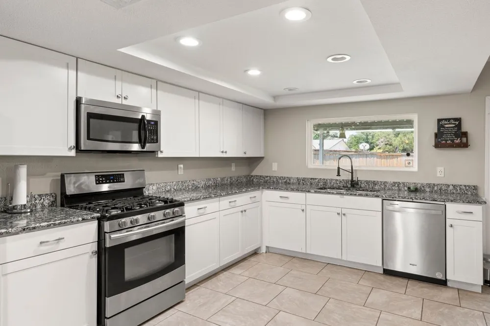 6005 Blair Oaks Drive The Colony, TX 75056