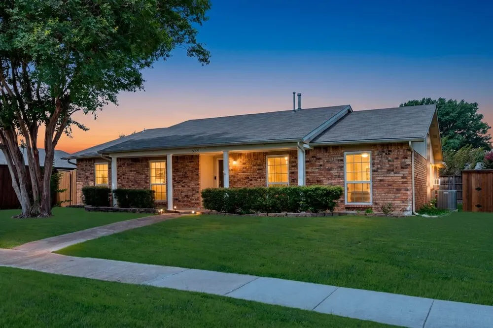 6005 Blair Oaks Drive The Colony, TX 75056