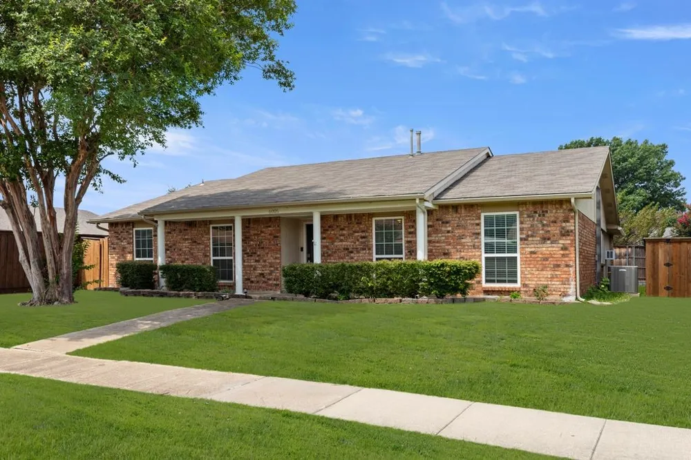 6005 Blair Oaks Drive The Colony, TX 75056