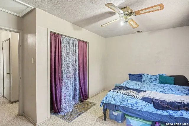 5119 Oldstead St San Antonio, TX 78228