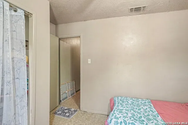 5119 Oldstead St San Antonio, TX 78228