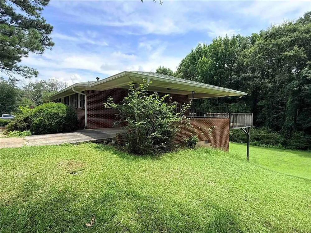59 James Street Tallapoosa, GA 30176