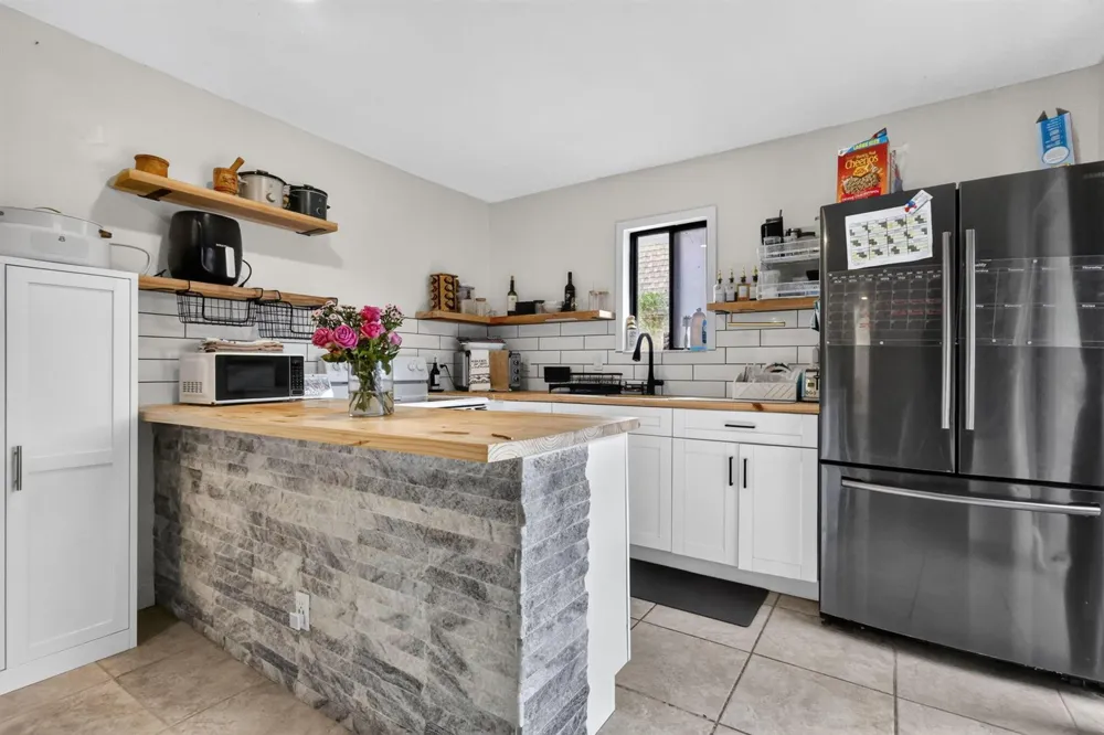 1201 WATERVIEW CIRCLE #12a Palm Springs, FL 33461
