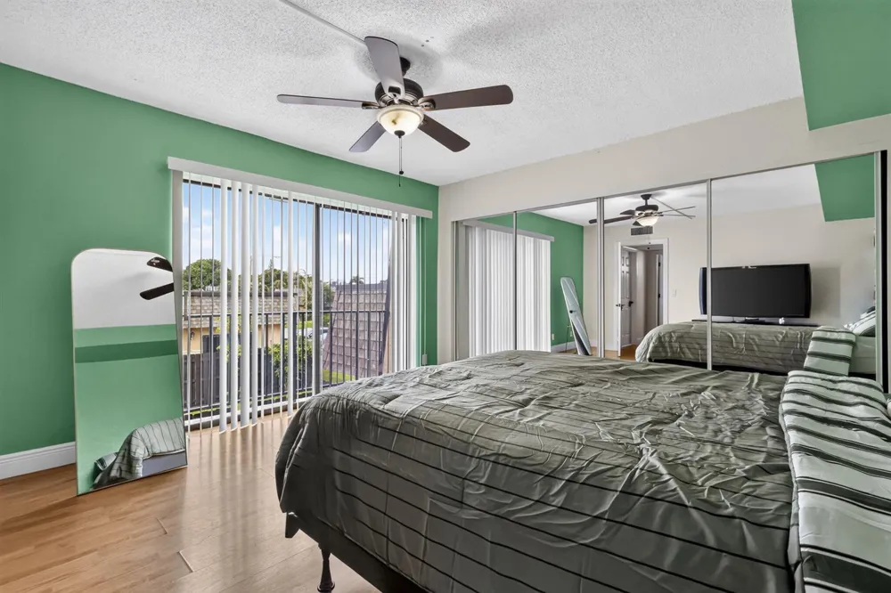 1201 WATERVIEW CIRCLE #12a Palm Springs, FL 33461