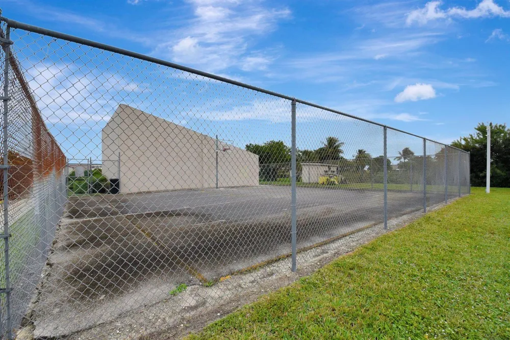 1201 WATERVIEW CIRCLE #12a Palm Springs, FL 33461