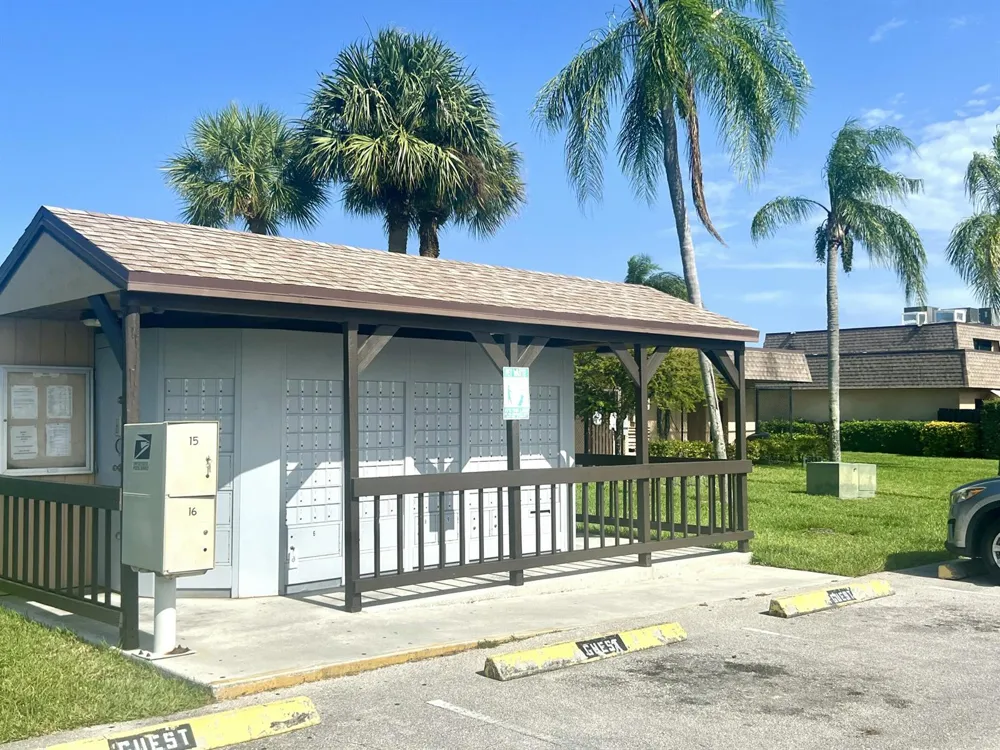 3104 Waterview Circle Palm Springs, FL 33461