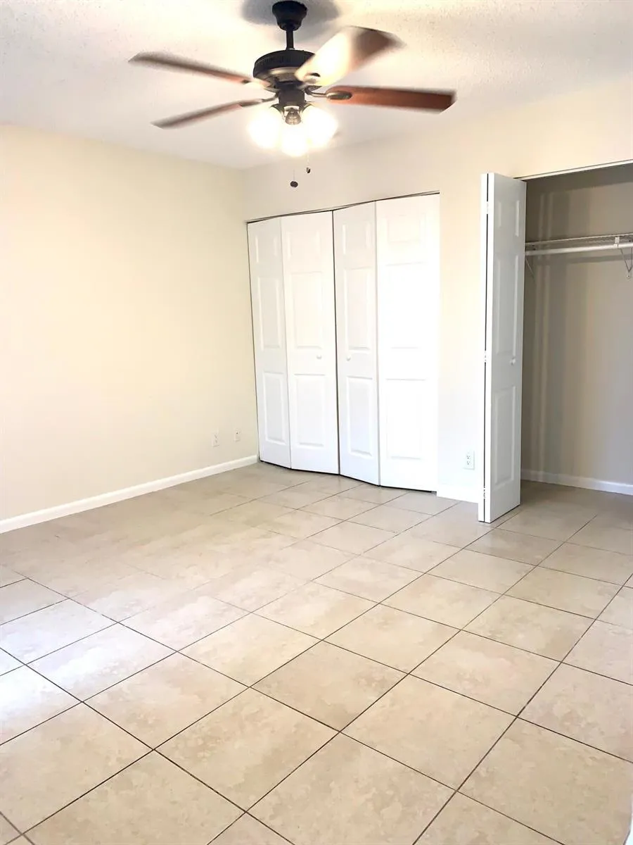 3104 Waterview Circle Palm Springs, FL 33461