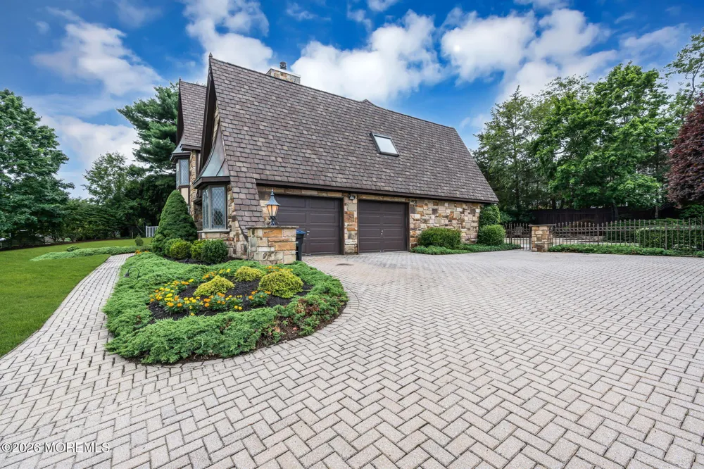 2520 Autumn Drive Manasquan, NJ 08736