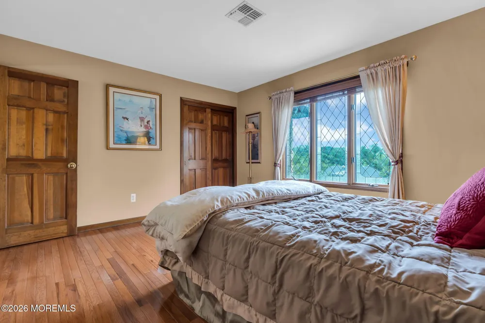 2520 Autumn Drive Manasquan, NJ 08736