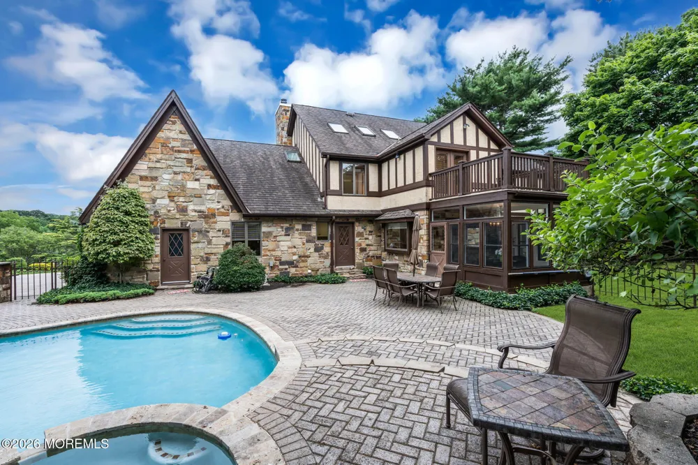 2520 Autumn Drive Manasquan, NJ 08736
