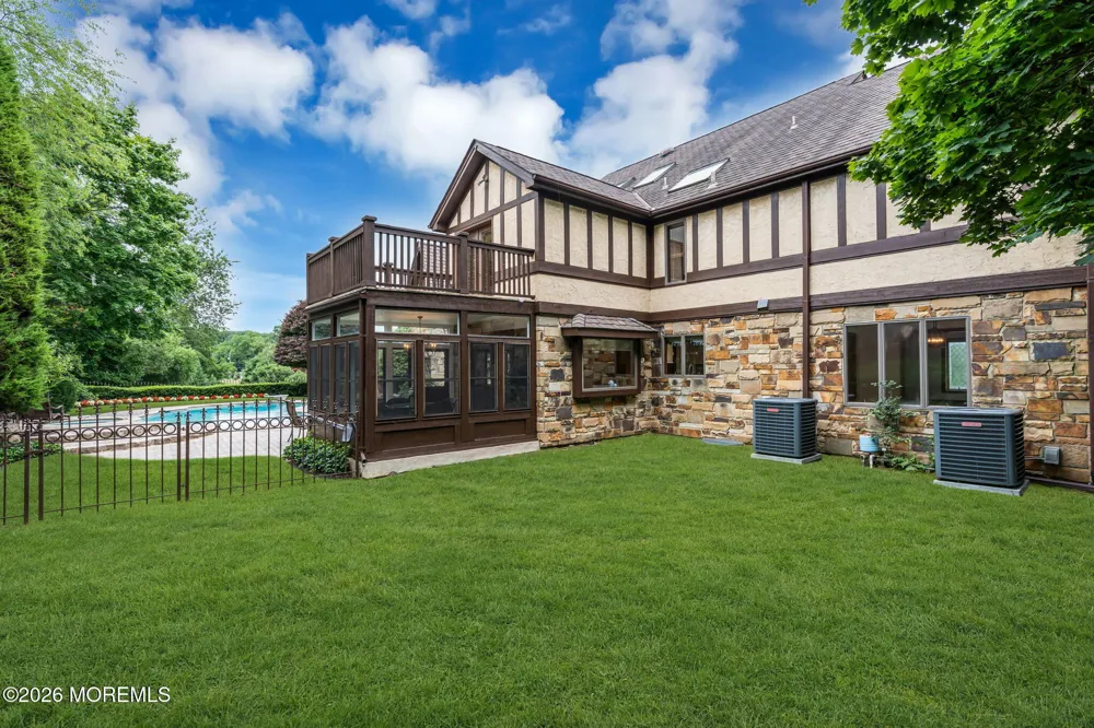 2520 Autumn Drive Manasquan, NJ 08736