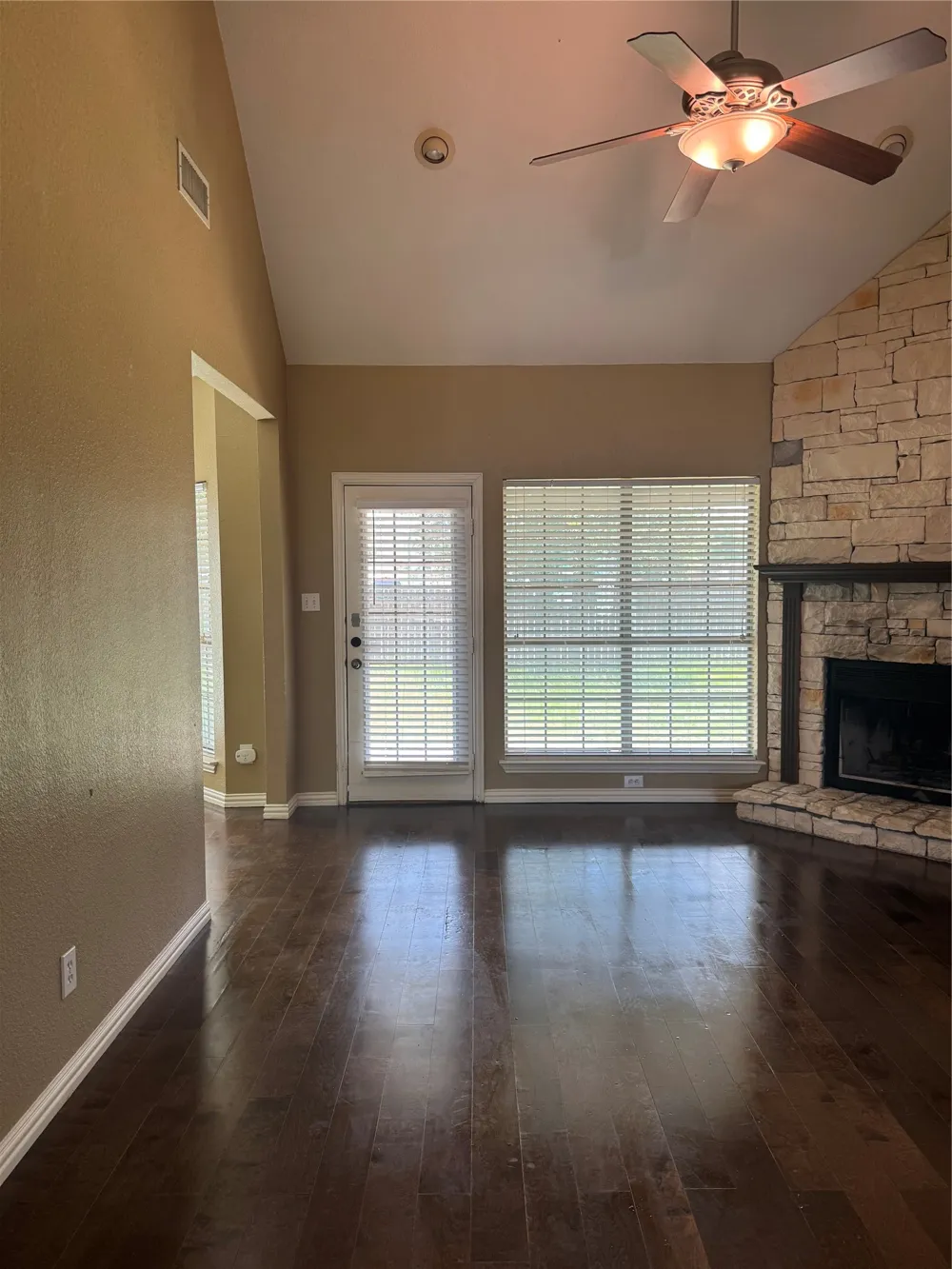 1403 Hickory Drive Pilot Point, TX 76258
